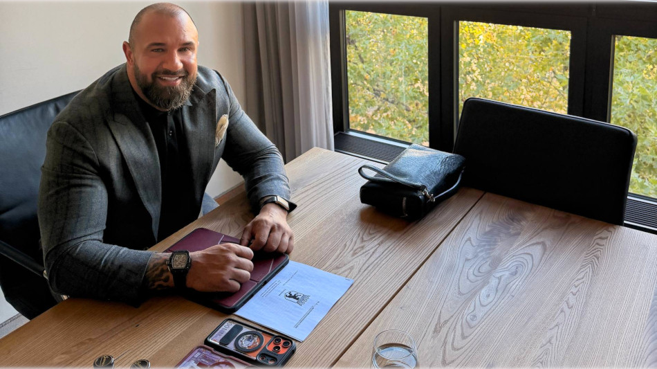 Alex Bodi property investment in Halle